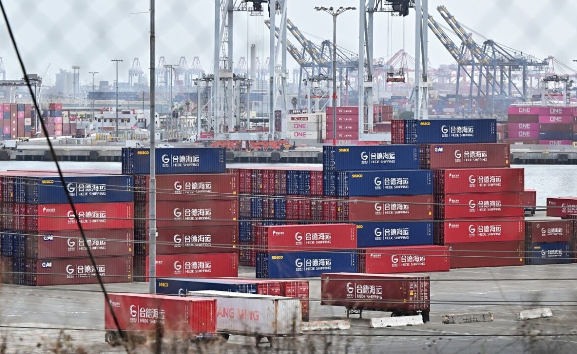 US Trade Deficit In Goods Widens To New Record In 2025